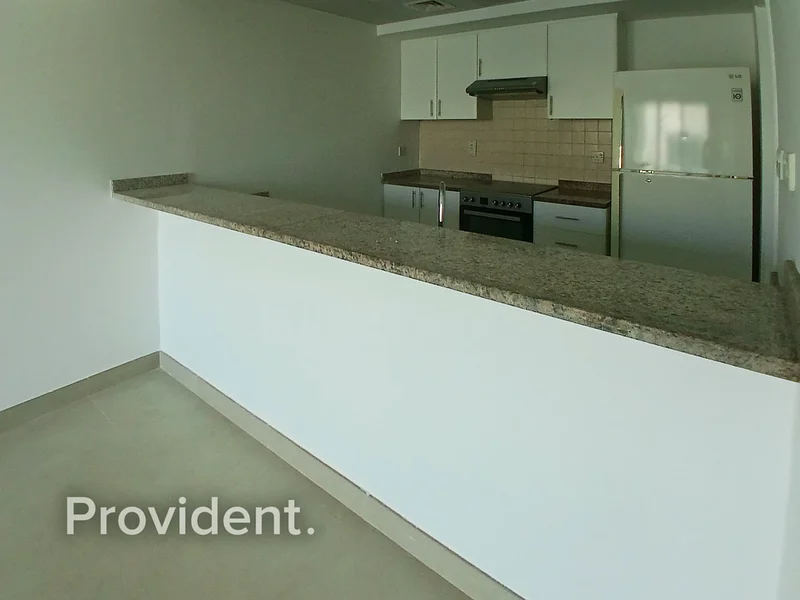 Top Floor | Upgraded | Appliances Included63726753024515114