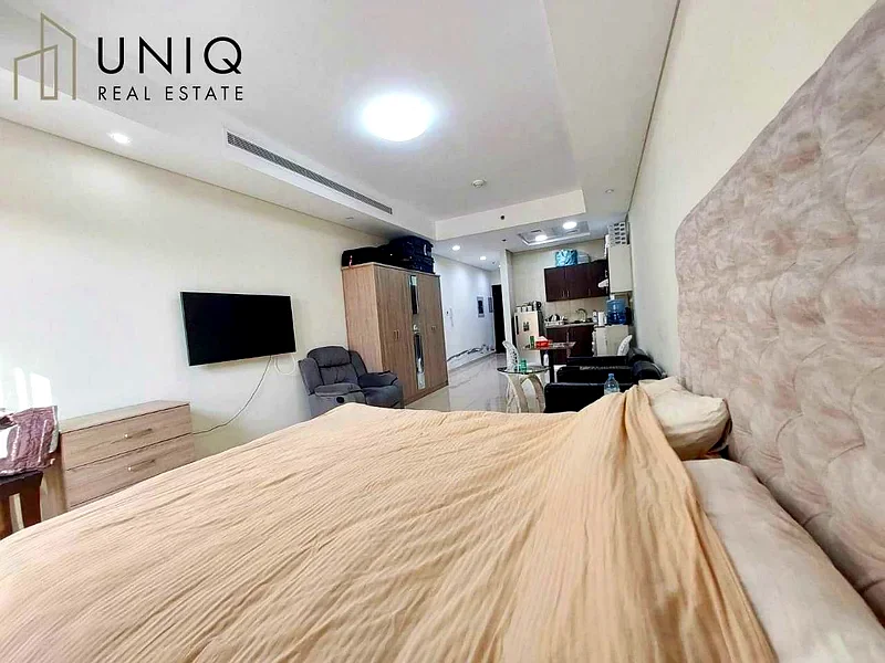 Studio with Huge Balcony | Community View63918882872963113