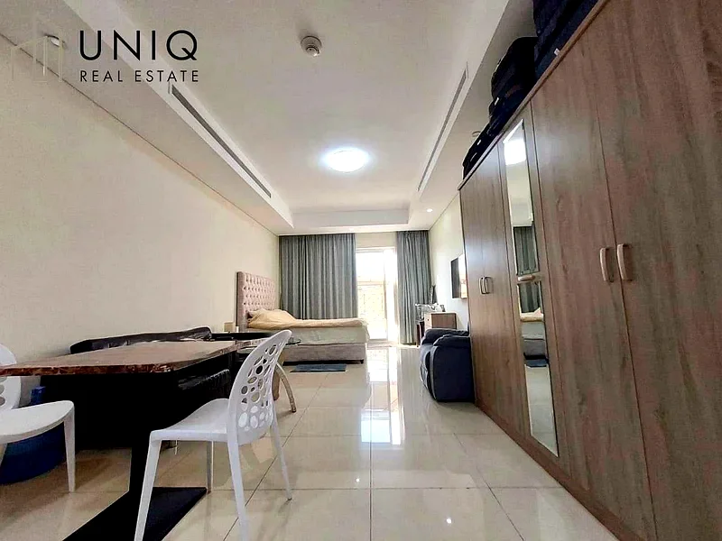 Studio with Huge Balcony | Community View63918882872963111