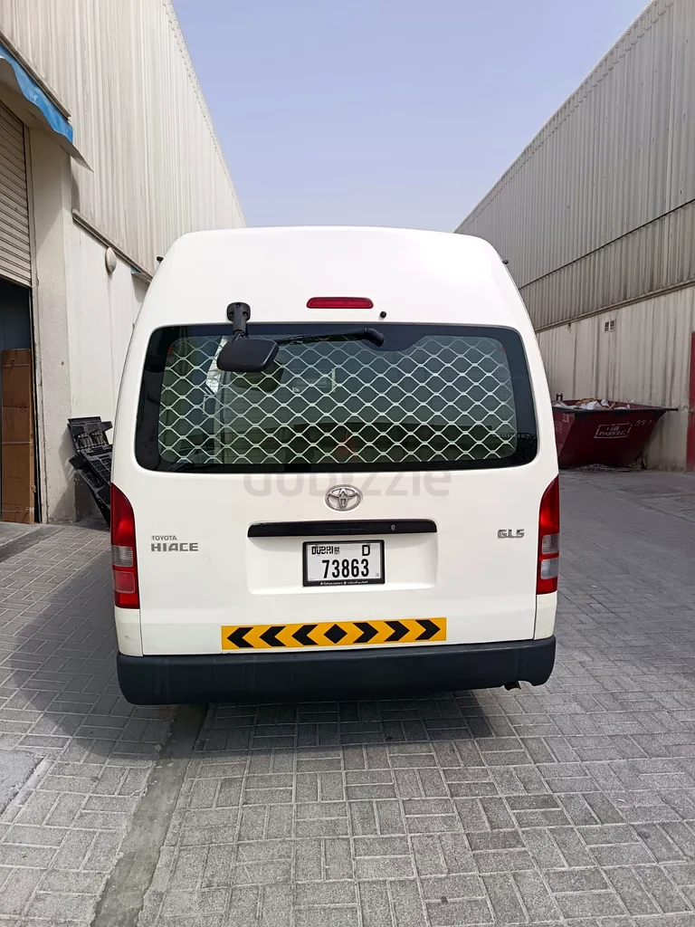 Toyota Hiace  Van63699049325059114