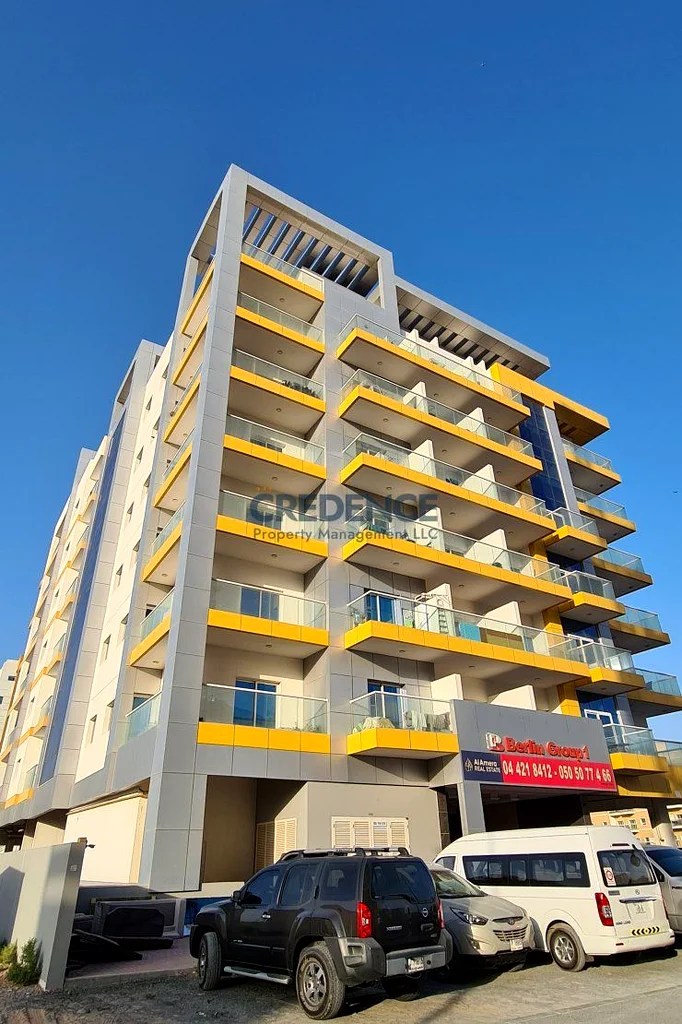تصميم كبير | تم تجديده حديثًا | طابق عالي63742472041347110