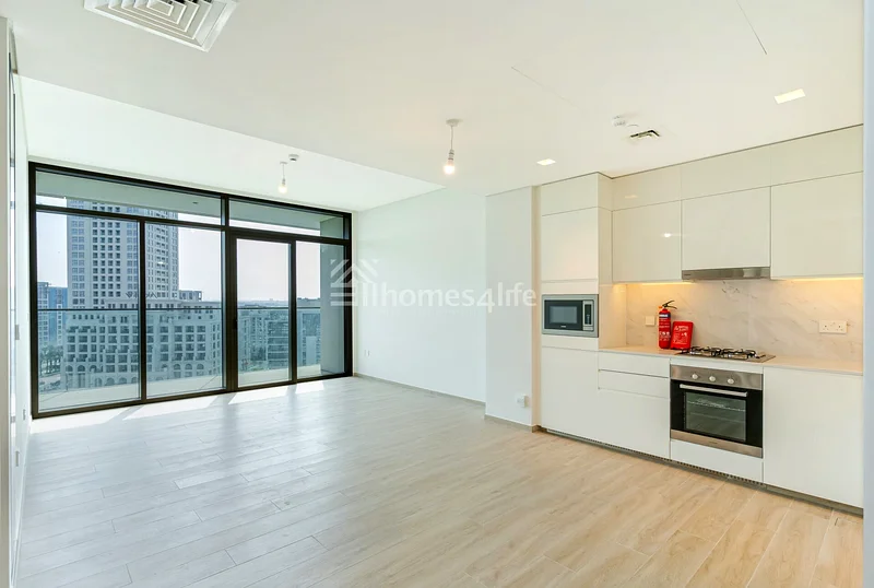 Luxurious | Elegant | Beach and Canal View64026611039490114