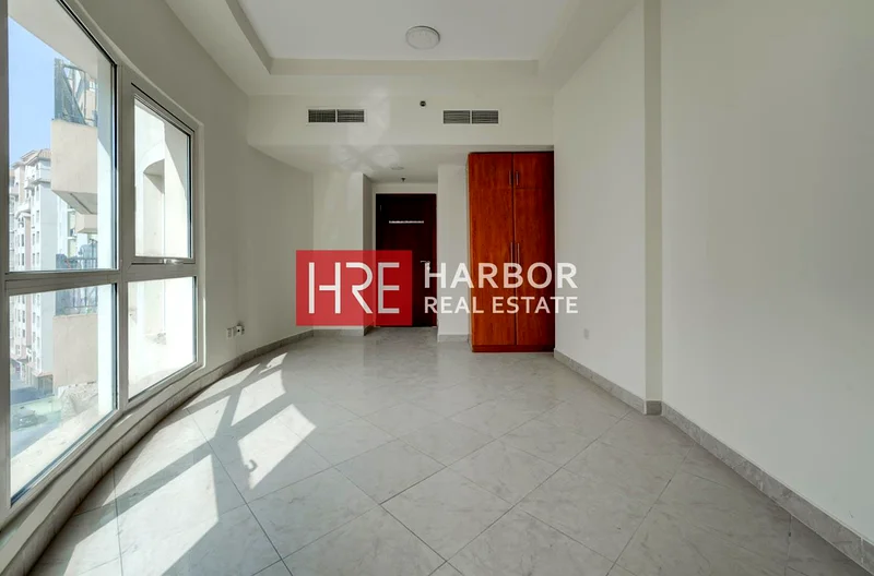 Luxury Living | Spacious Unit | Prime Location63997064577283113