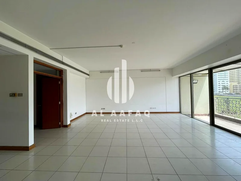 Spacious 3BHK| Master Bedroom | AC Chiller free | Parking free63812815008131110