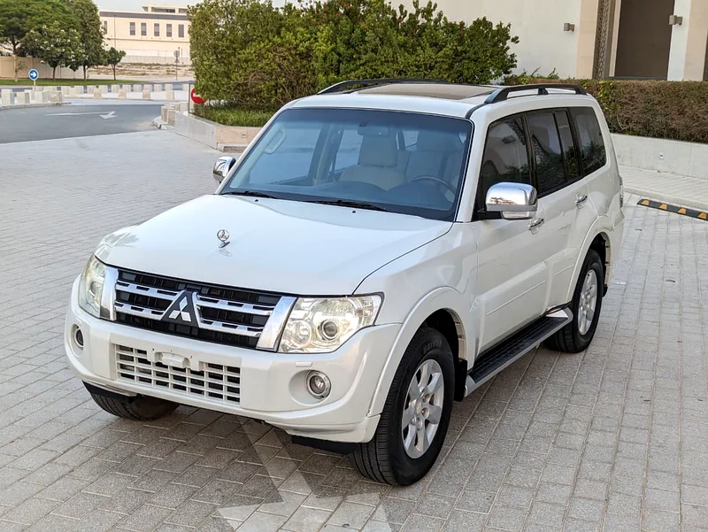 MITSUBISHI PAJERO 2012 GLS TOP V6 3.5L FULL OPTION GCC IN EXCELLENT CONDITION63699025259906111