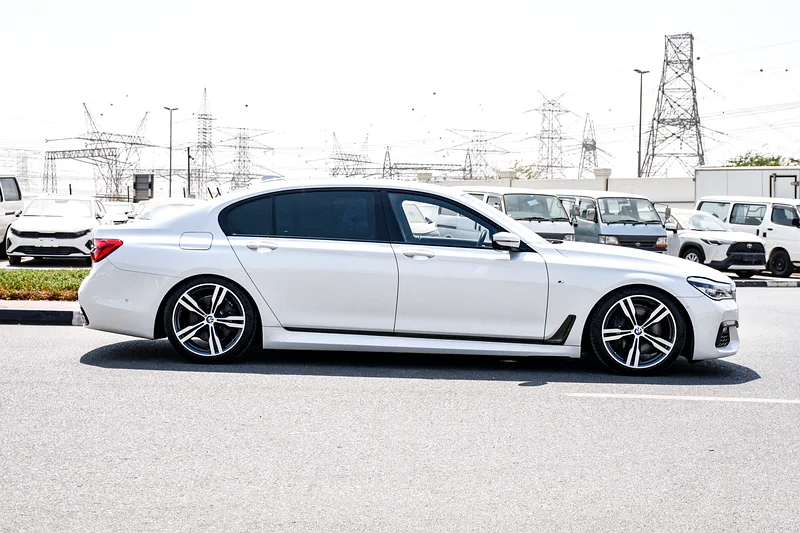 2016 - BMW 750LI - IMMACULATE CONDITION - ONLY 59,000 KM DONE63699047606785113