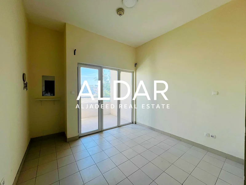 Spacious Layout | Pool View | Laundry Room63788032637954112