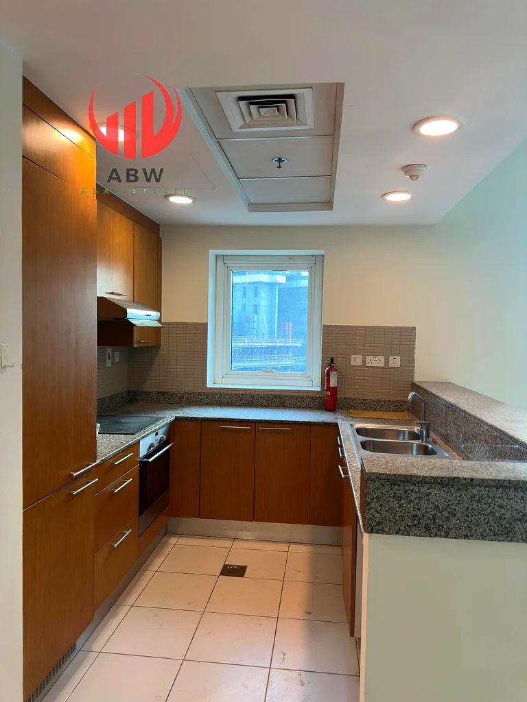 Prime Location | Vacant | Spacious Layout63798416157698114