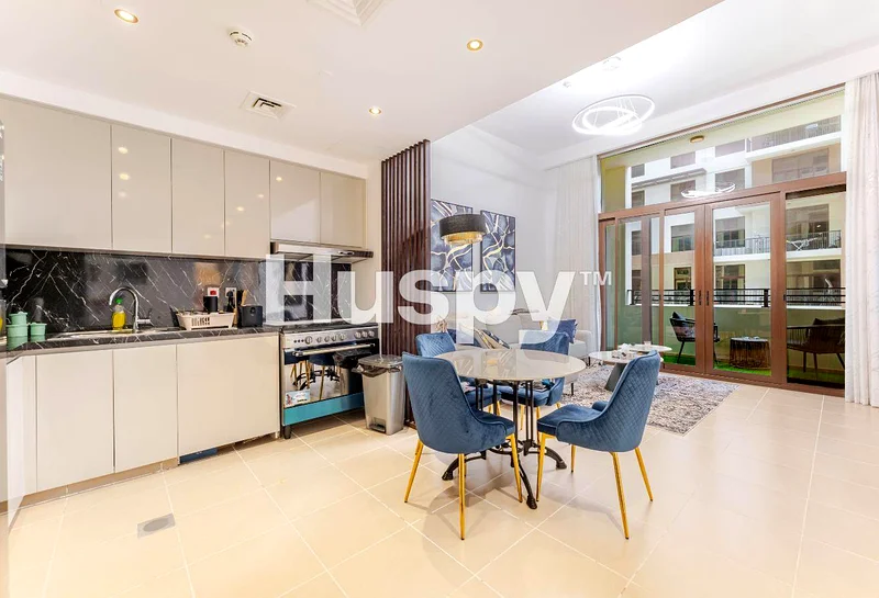 Two Parking | Fully Upgraded | Furnished63951282726787113