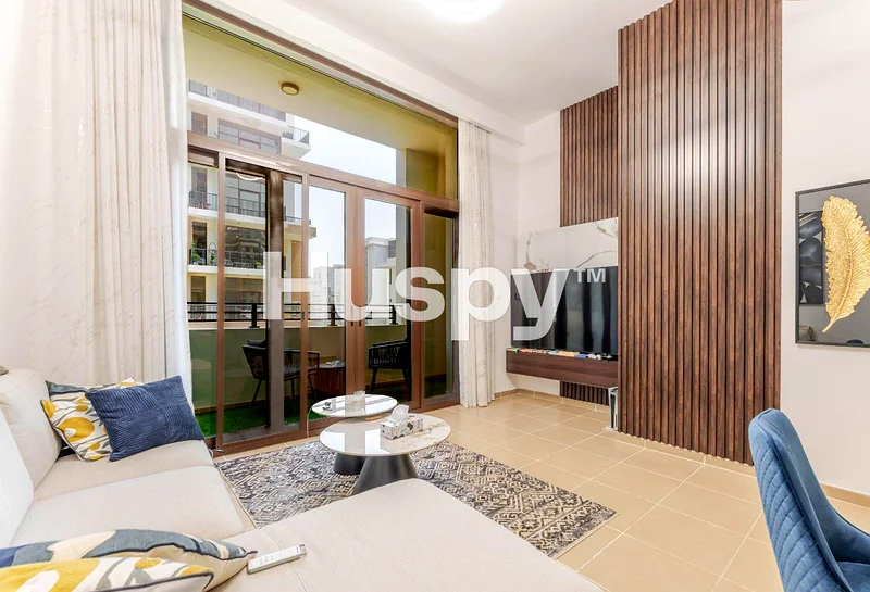 Two Parking | Fully Upgraded | Furnished63951282726787111