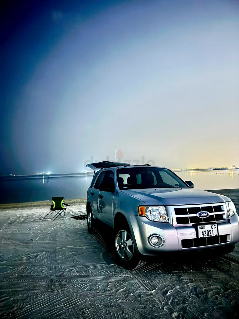 Low KM driven FORD ESCAPE XLT 2012 V6 All Wheel Drive neat interior and exterior. New tyres63699039918593110