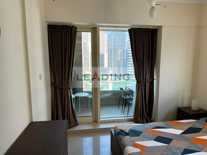 شقة مفروشة بالكامل بغرفة نوم واحدة وإطلالة على المارينا في طابق علوي قرب المترو63774514486529112