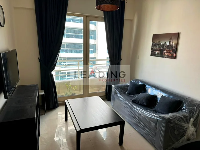 شقة مفروشة بالكامل بغرفة نوم واحدة وإطلالة على المارينا في طابق علوي قرب المترو63774514486529114