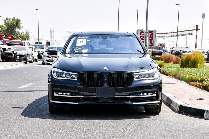 2017 - BMW 750I - IMMACULATE CONDITION - ONLY 66,000 KM DONE63699047649281111