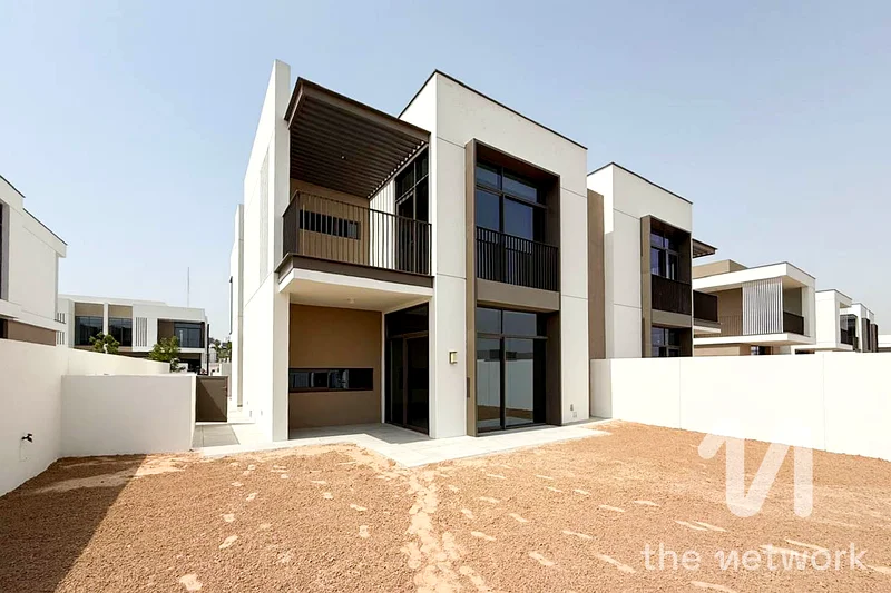 4BR Semi-Detached| Internal | Spacious Layout63762807931009110