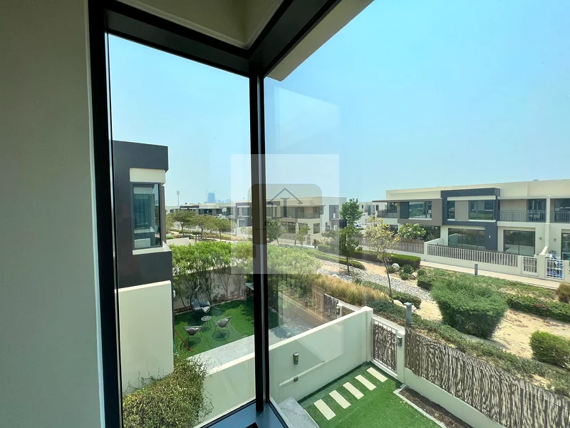 4 Bed plus Maid | Park Facing | Ready to move | M Type63754831029890112