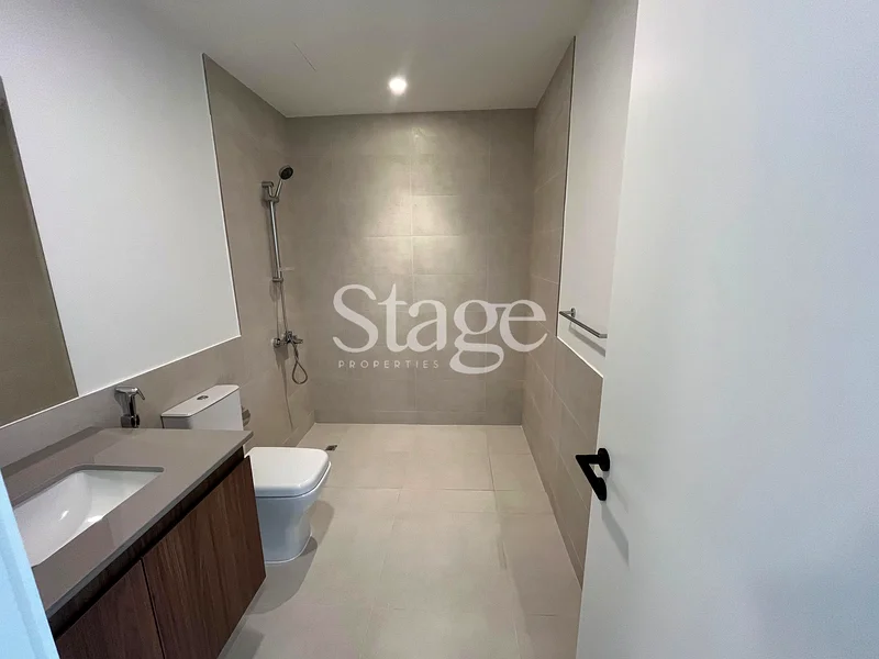 Premium | Close to Amenities | Ready to move63737448136066113