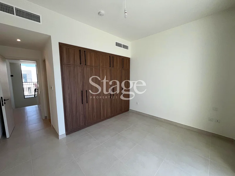 Premium | Close to Amenities | Ready to move63737448136066114