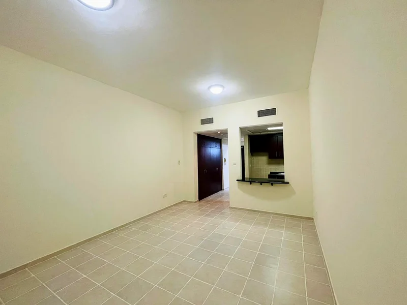 READY TO MOVE UNFurnished STUDIO MED 58 | Prime Location63730891753219110