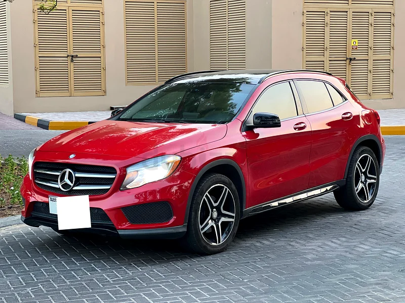 مرسدس بنز GLA 250 موديل 2017 ممشي 70لف فقط63699042433539111