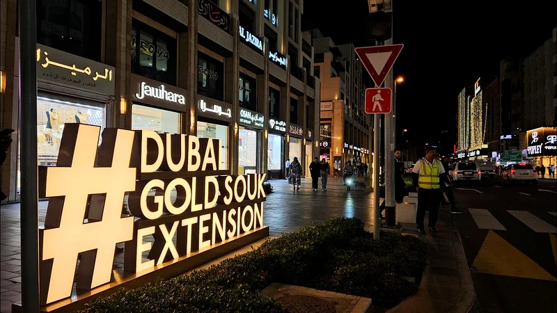 البيوت الفندقية مبارك63830359257346110