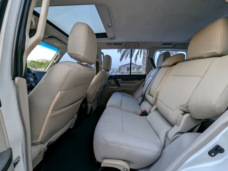 MITSUBISHI PAJERO 2012 GLS TOP V6 3.5L FULL OPTION GCC IN EXCELLENT CONDITION63699025259906113