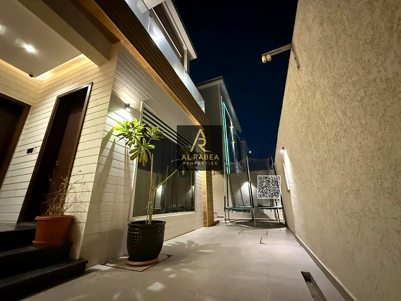 The most luxurious villa in Ajman - Majlis - Maid's room - Modern design - Dubai exit63722360350083114