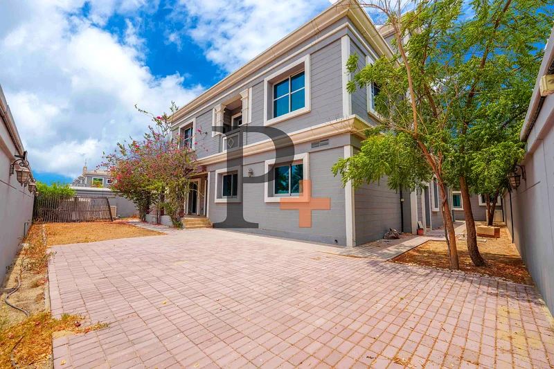 Huge Family Home, Low Price – Must See Today!63724503682178111