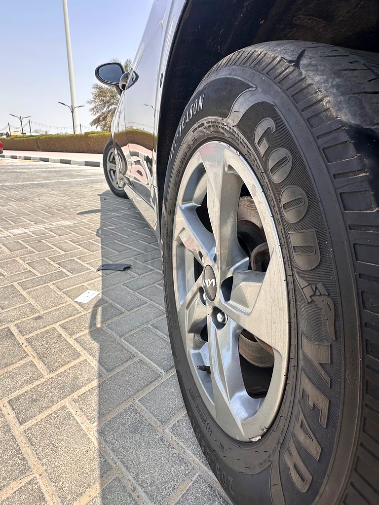 كيا K5 200 - حالة ممتازة - قيادة منخفضة63699037535233112