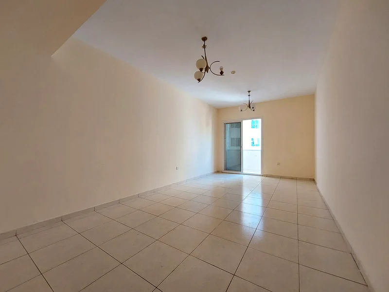 No commission 1bhk very big apartment with balcony Ready to move  hot offer63707784409601110