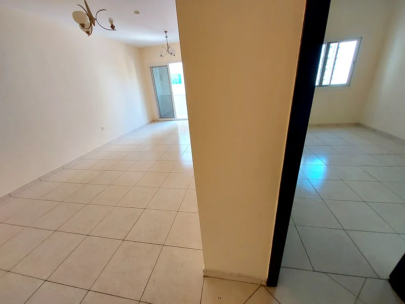 No commission 1bhk very big apartment with balcony Ready to move  hot offer63707784409601111