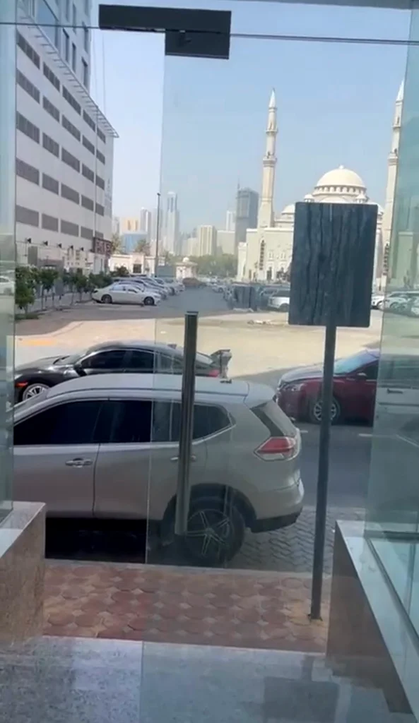 ✨ متجر تجزئة تم تجديده بالكامل للبيع – مثالي للصيدلية ✨ 📍 الموقع: المجاز 1 – الشارقة، كورنيش البحيرة، مباشرةً مقابل مسجد النور، مبنى الخليج63818610382338112