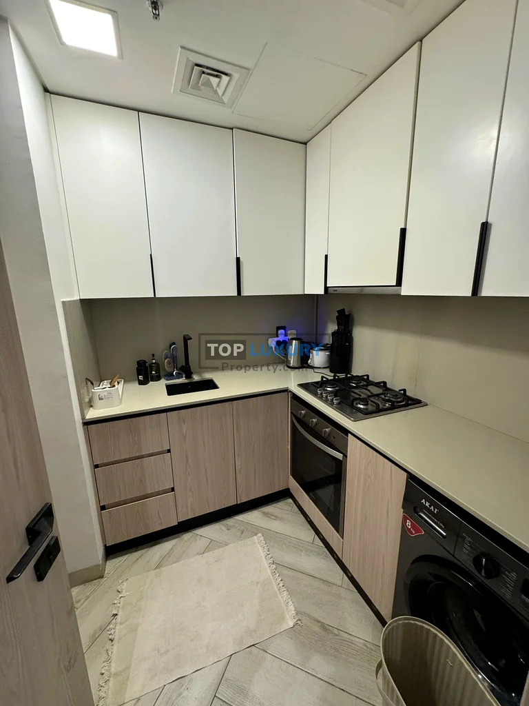 BRIGHT & SPACIOUS 2-BEDROOM | EMPIRE RESIDENCE | VACANT & READY63786013377027114