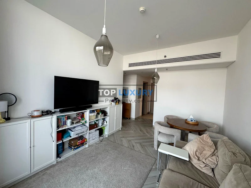 BRIGHT & SPACIOUS 2-BEDROOM | EMPIRE RESIDENCE | VACANT & READY63786013377027111