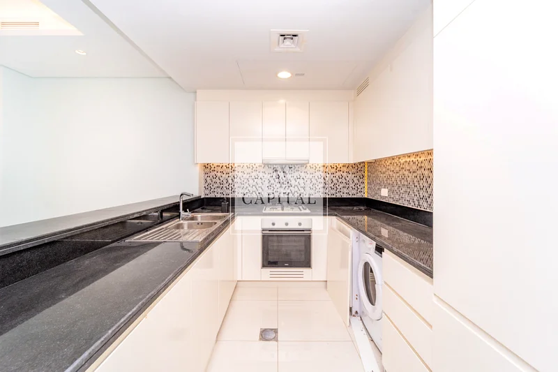 High Floor | Unfurnished| Seaview| Prime Location63790446327810113