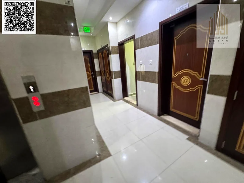 مبنى تجاري للبيع في الجرف 16، عجمان الطابق الأرضي وطابقين وسقف63868309645569113
