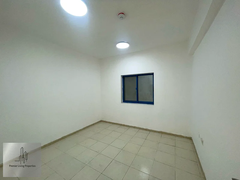 شقة فاخرة بغرفة نوم واحدة مع شرفة بالقرب من مركز سهارة مع دفع 6 شيكات63812131863553113