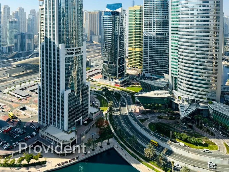 فاخرة | طابق عالي | أفضل وسائل الراحة | شاغرة63749245057411111