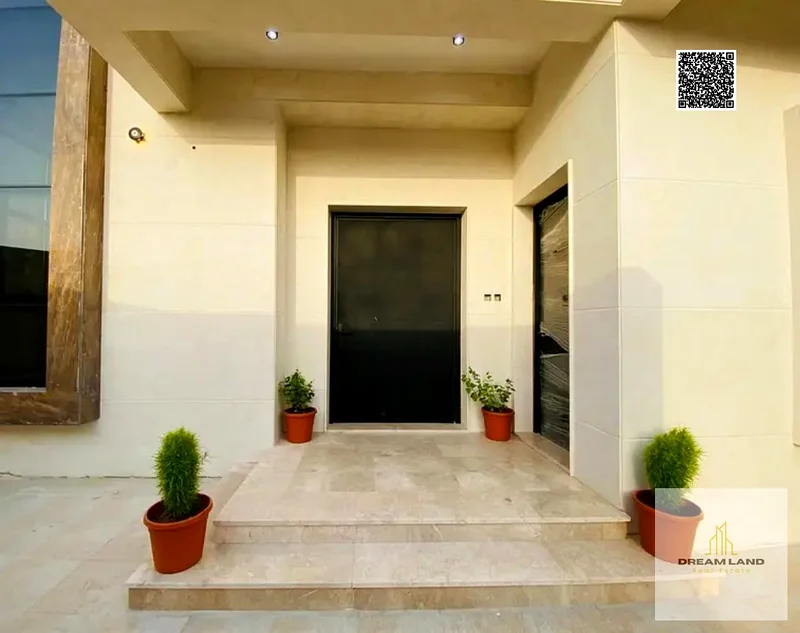 Direct from the owner, no down payment and 100% bank financing, corner villa for sale63910418191617114