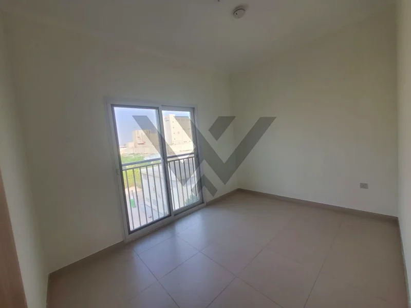 Vacant | Single Row | Great Location63735671763713114