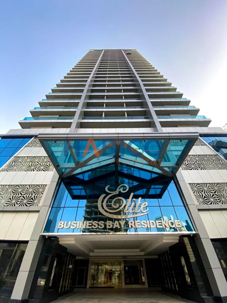 Furnished | Vacant | Canal-Facing Unit63798218817154111