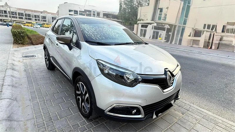 RENAULT CAPTUR 1.6 | 2017 GCC Specs | DUAL TONE | WELL MAINTAINED CAR FOR SALE63891331944707110