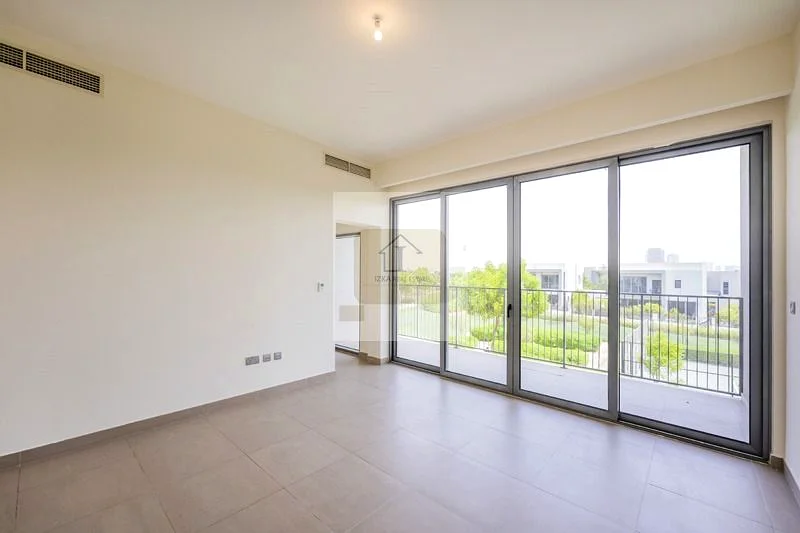 Multiple Units  || Community specialist ||   Prime location.64046332752514114