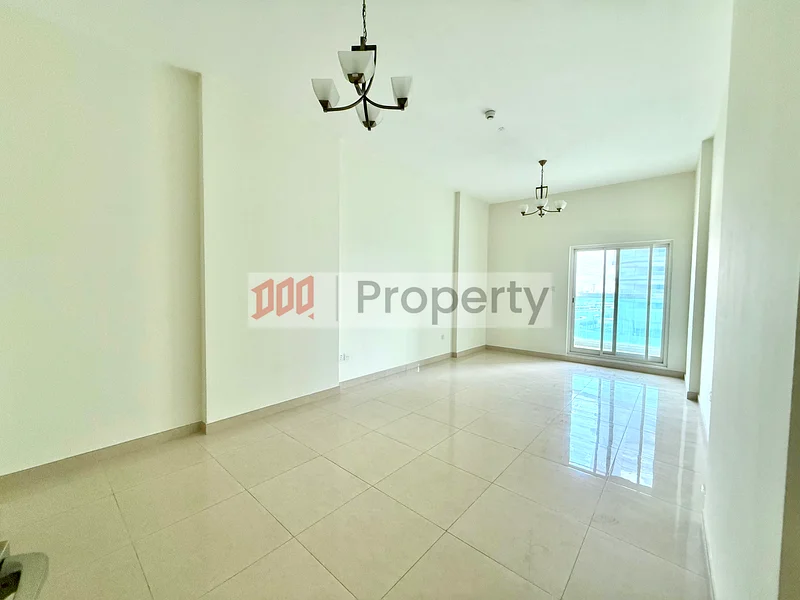 Spacious|Prime Location | Vacant Now63731552408834112