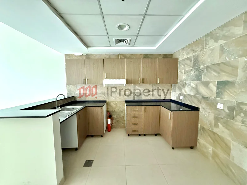 Spacious|Prime Location | Vacant Now63731552408834110