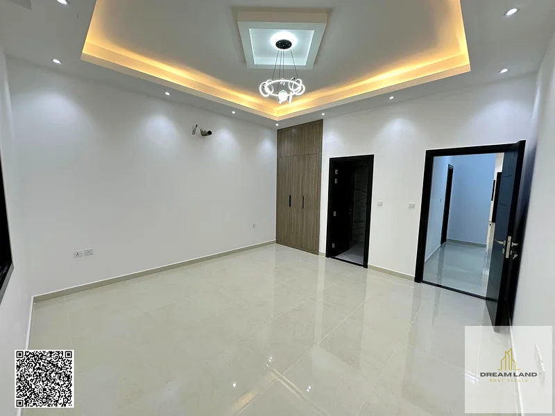 For sale, a villa, including registration and ownership fees, directly opposite the mosque, two floors, stone facade, with the possibility of easy ban63910418139777112