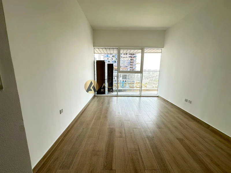 Open View | Prime Location | Ready To Move63781718486531113