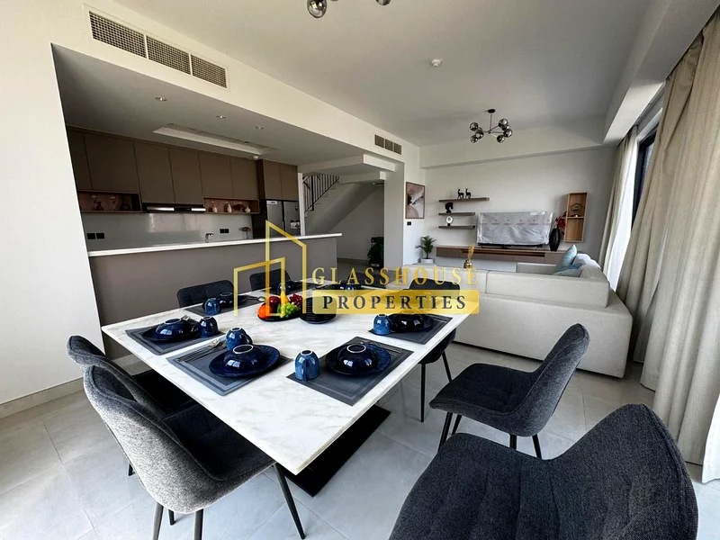 Luxury | Modern | Close to the Pool 3BR Falcon TH63860832125185114