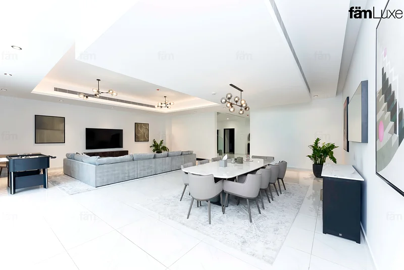 DRIVER ROOM | MAIDROOM | POOL | MASSIVE PLOT63922287161475114