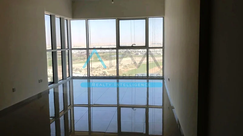 شقة بغرفة نوم واحدة وبأرضية عالية مع إطلالة كاملة على ملعب الجولف في داماك هيلز للبيع، جاهزة للانتقال الفوري63974466486402110
